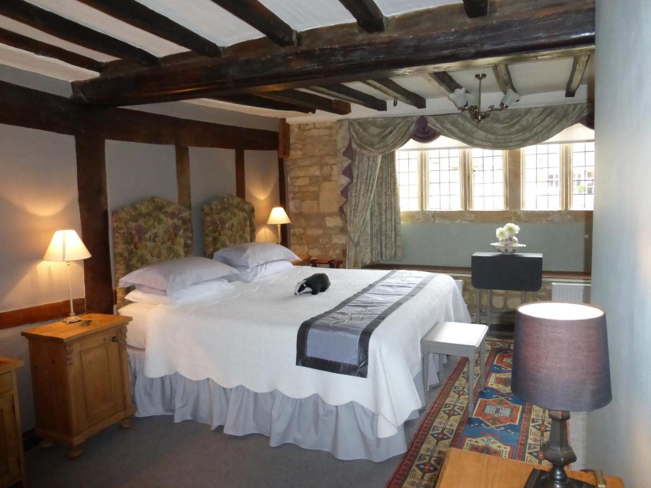 チッピング・カムデン バジャーズ ホール Bed & Breakfast エクステリア 写真